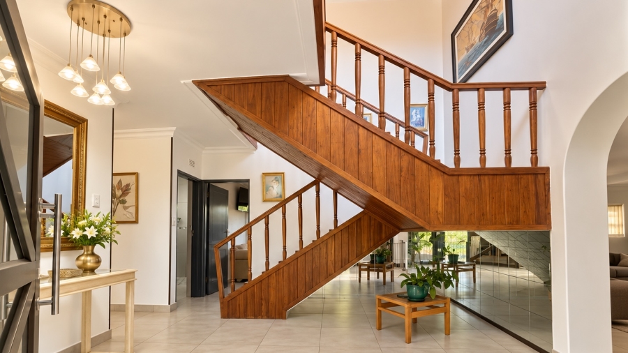 7 Bedroom Property for Sale in Heuwelsig Free State